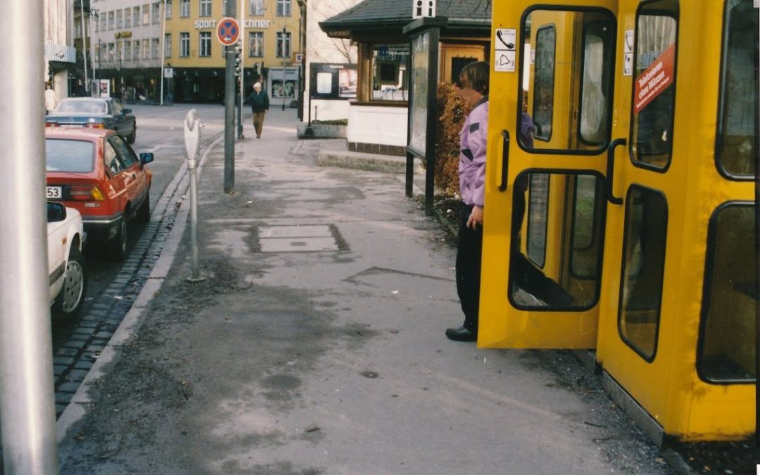 Rosenheim 1991: Drei Telefonzellen, kein Handy in Sicht