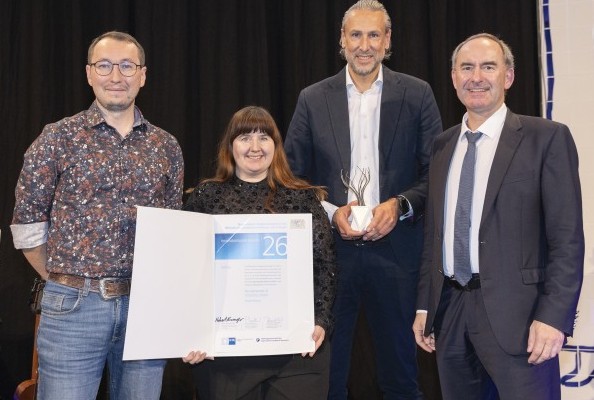 Rosenheimer Startup gewinnt Innovationspreis Bayern für Deepfake-Erkennung