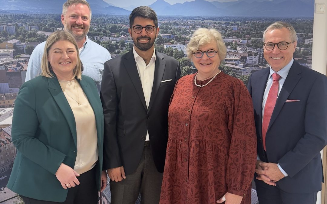 Rosenheim: Bürgerstiftung stellt ihre Projekte im Rathaus vor