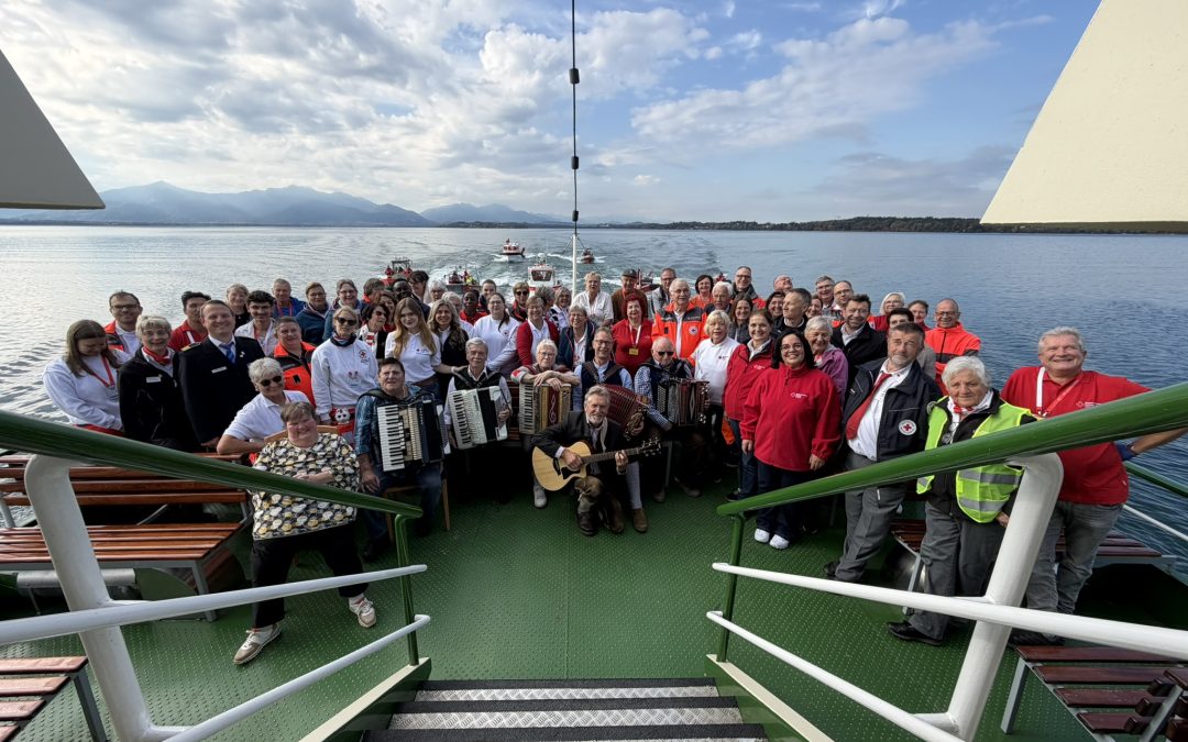 Mit Musik und guter Stimmung über den Chiemsee: 53. BRK-Schifffahrt