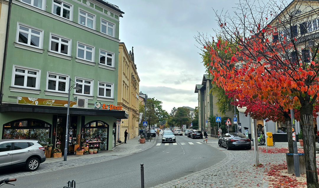 Mehr Platz oder Umwege? Rosenheim prüft neue Einbahnstraßen