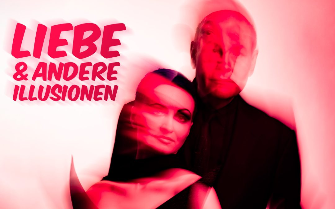 Magie, Burlesque und Drag: „Liebe und andere Illusionen“ bei den Rosenheimer Kleinkunsttagen