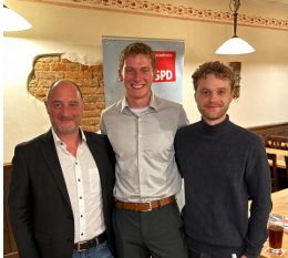 Kamingespräch der SPD Rosenheim: 18-jähriger Unternehmer berichtet von eine