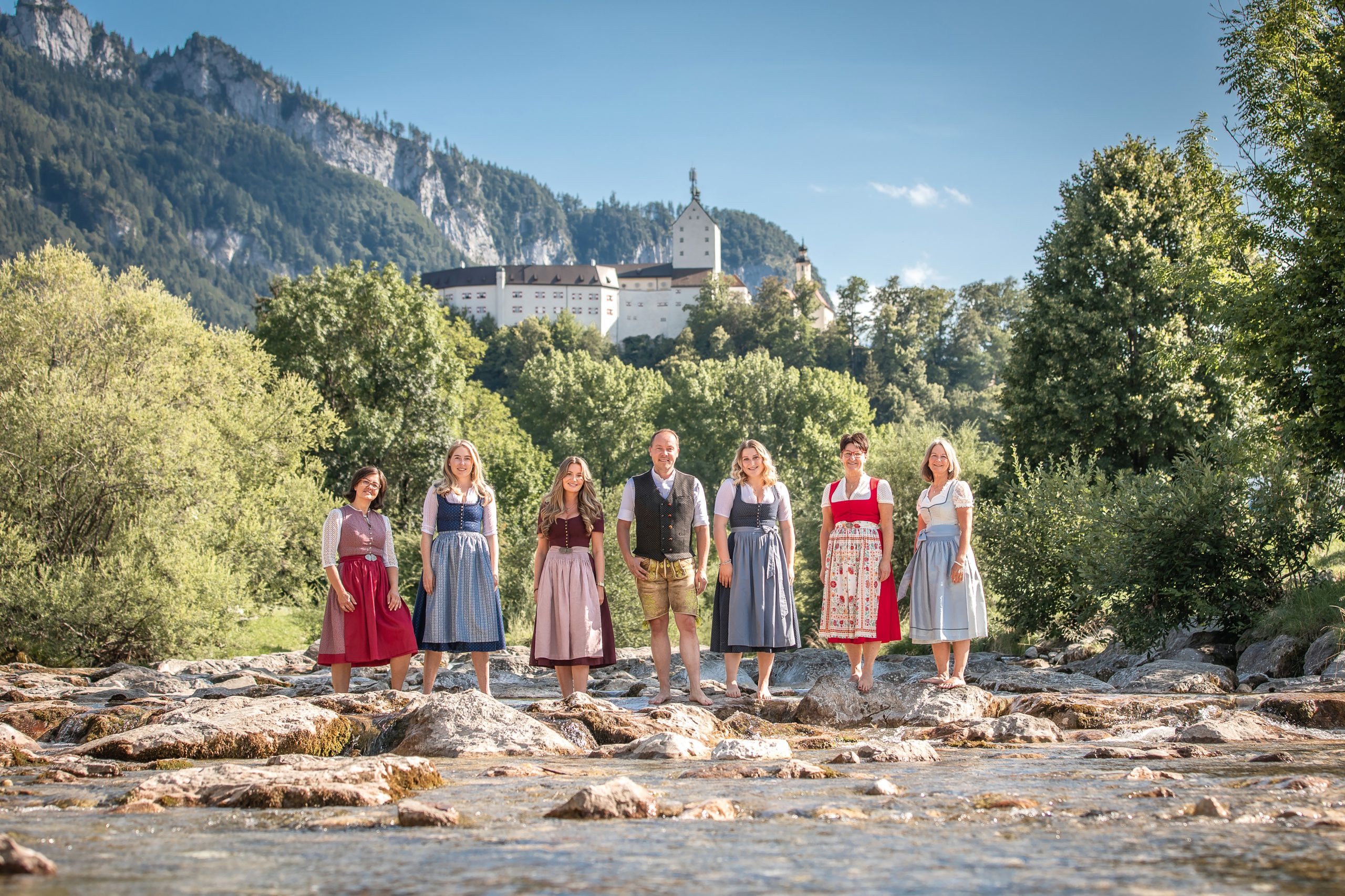 Team Tourist Info Aschau u. Sachrang 2026_Foto D. Schachten Das Team der Touristinfo Aschau im Chiemgau. Foto: D. Schachten