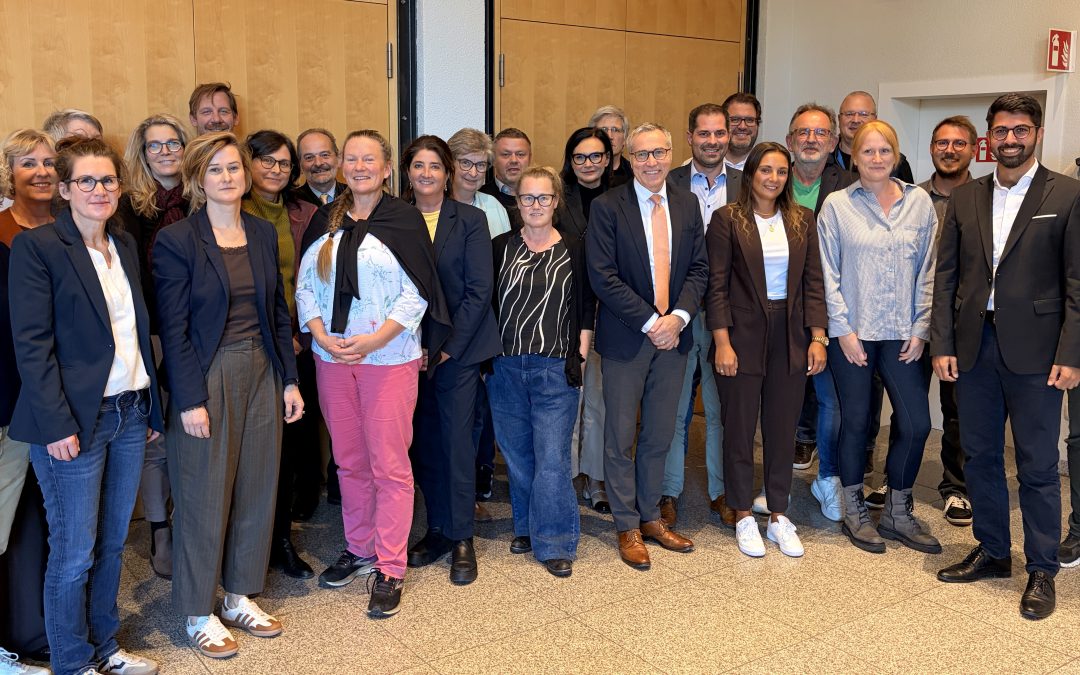 Rosenheim: Stadt und Schulen tauschen sich über aktuelle Herausforderungen aus