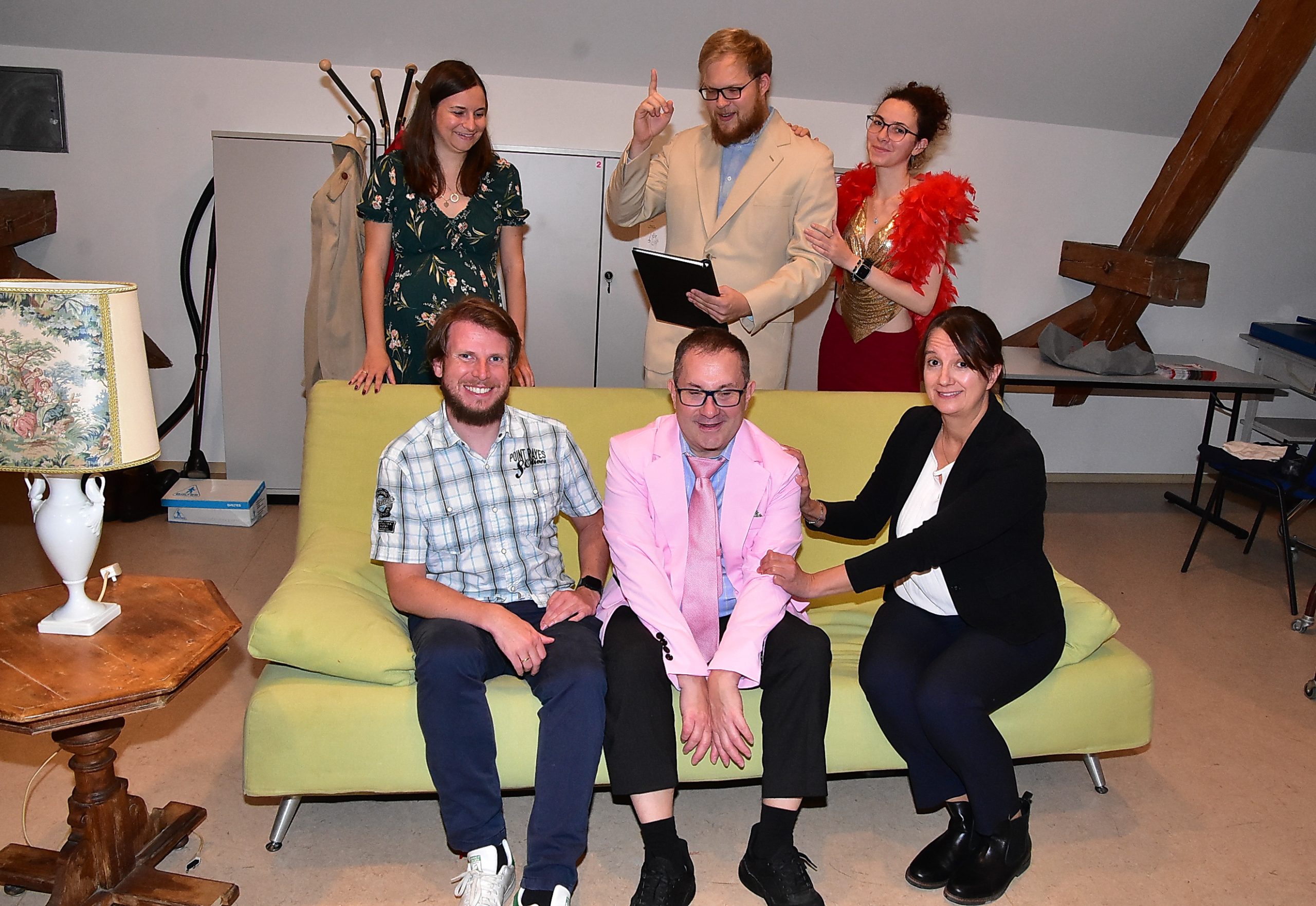 rosarote jacke foto schlecker Die Proben für das neue Theaterstück laufen. Foto: Copyright Peter Schlecker